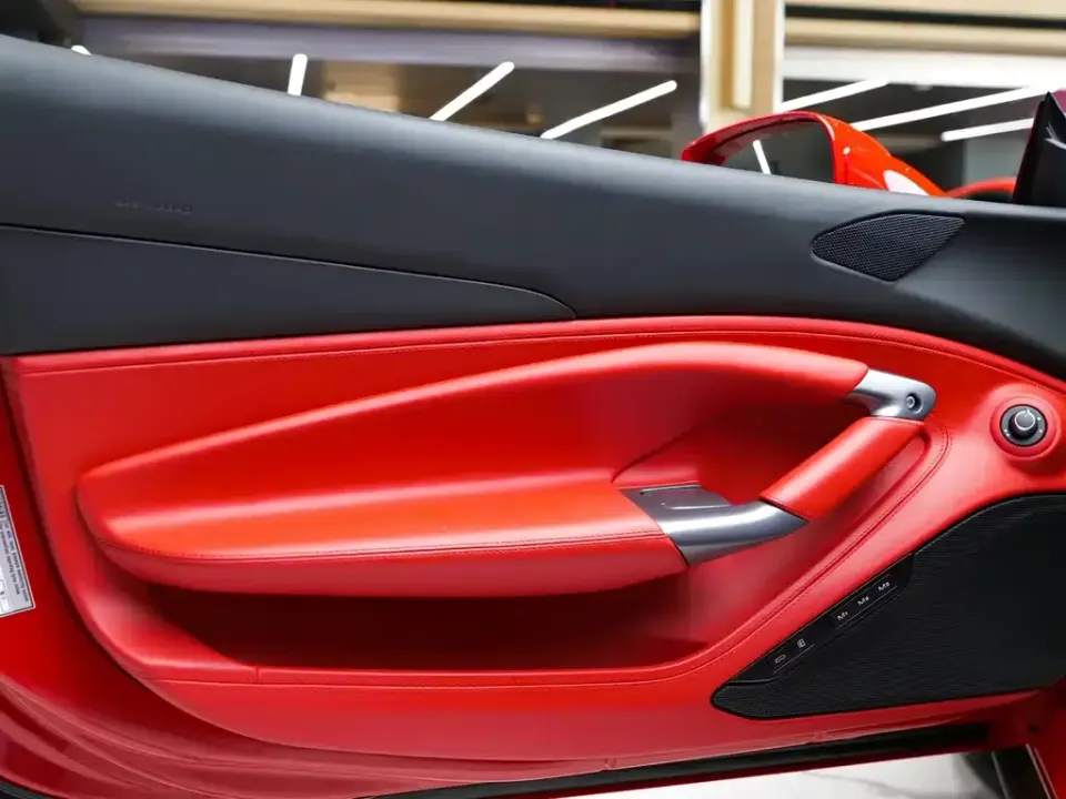 Ferrari F8