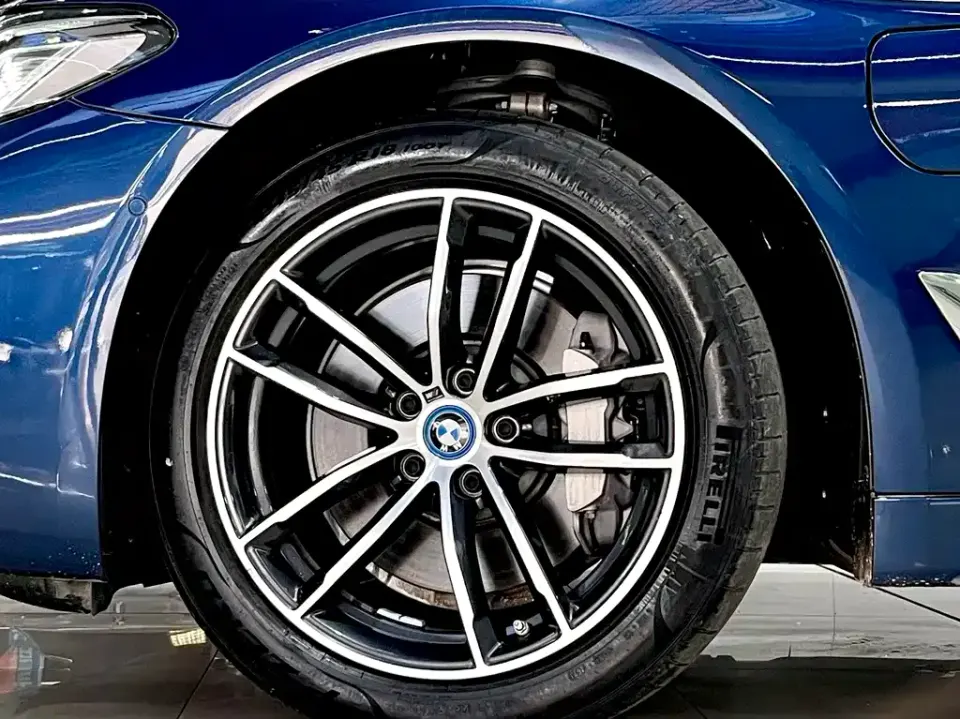 BMW 5 Series New Energy