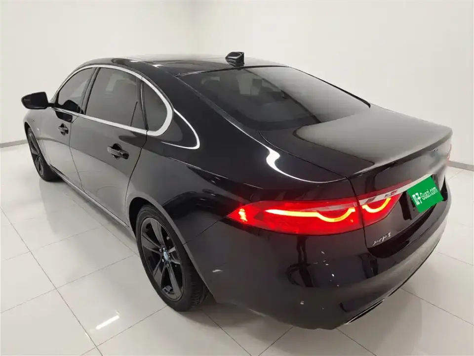 Jaguar XFL