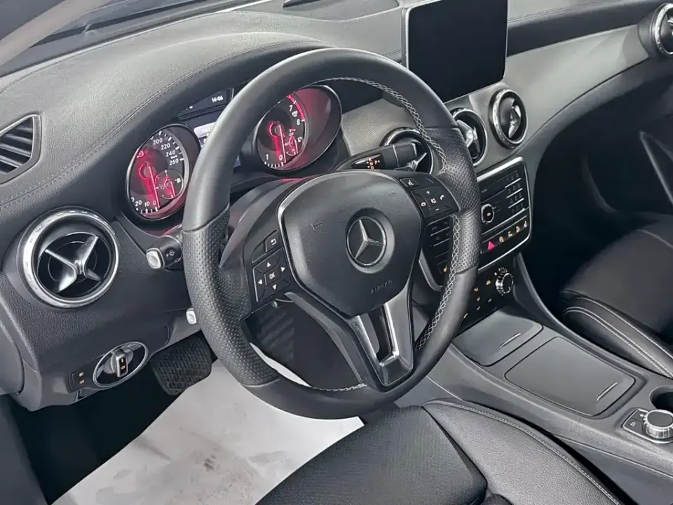 Mercedes-Benz GLA