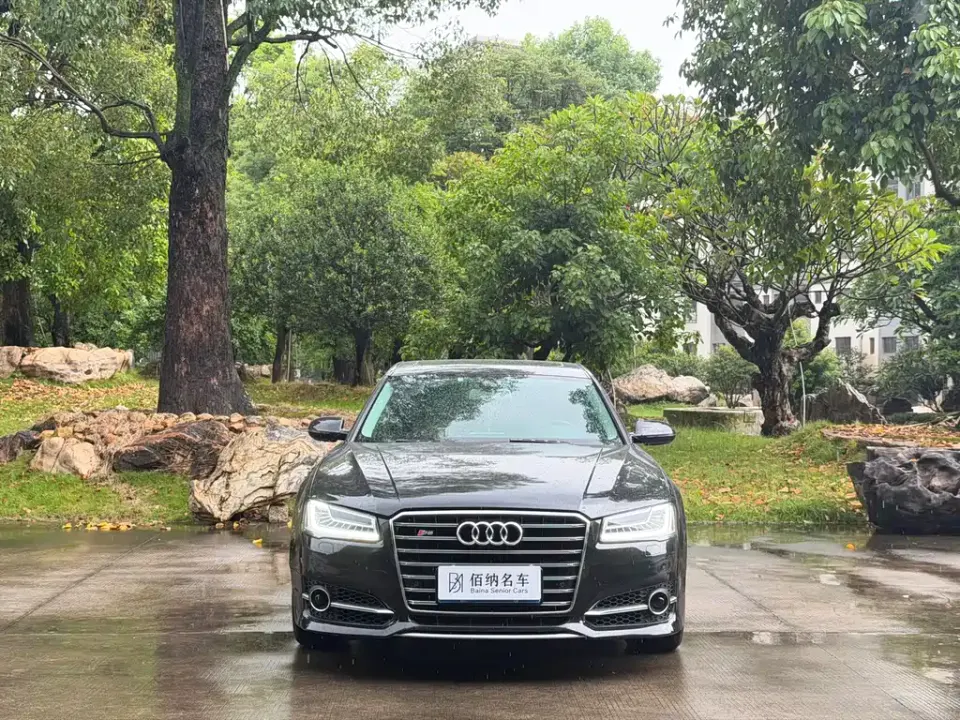 Audi A8