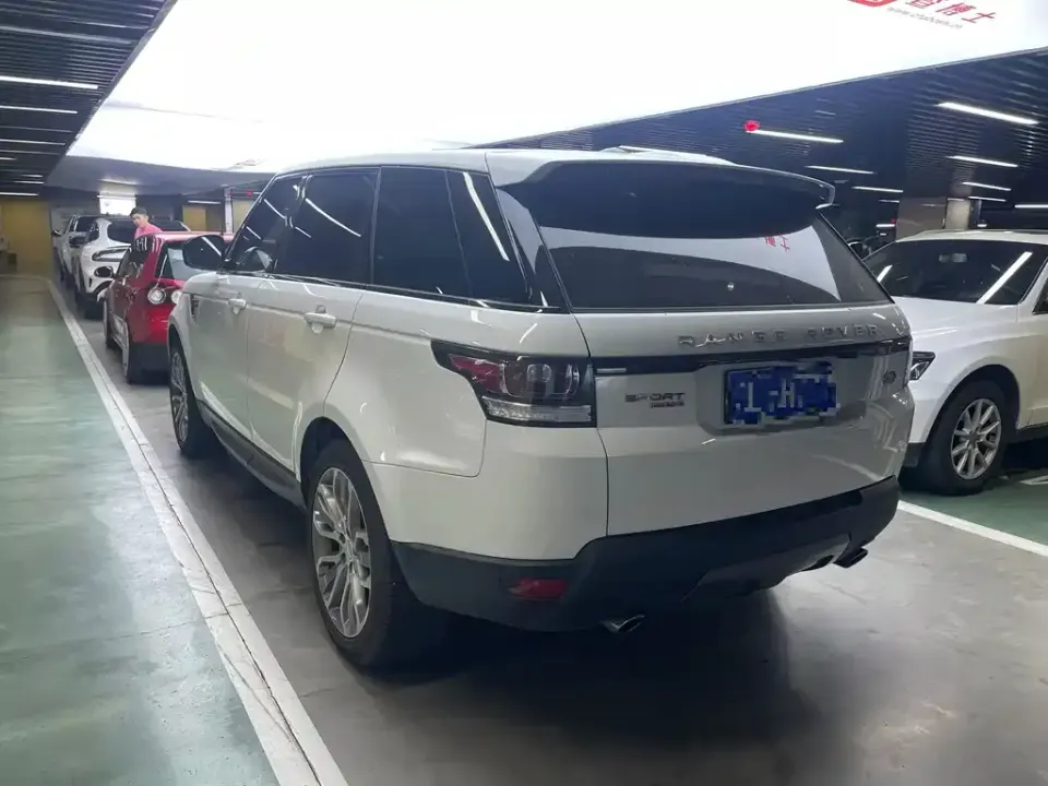 Land Rover Sport