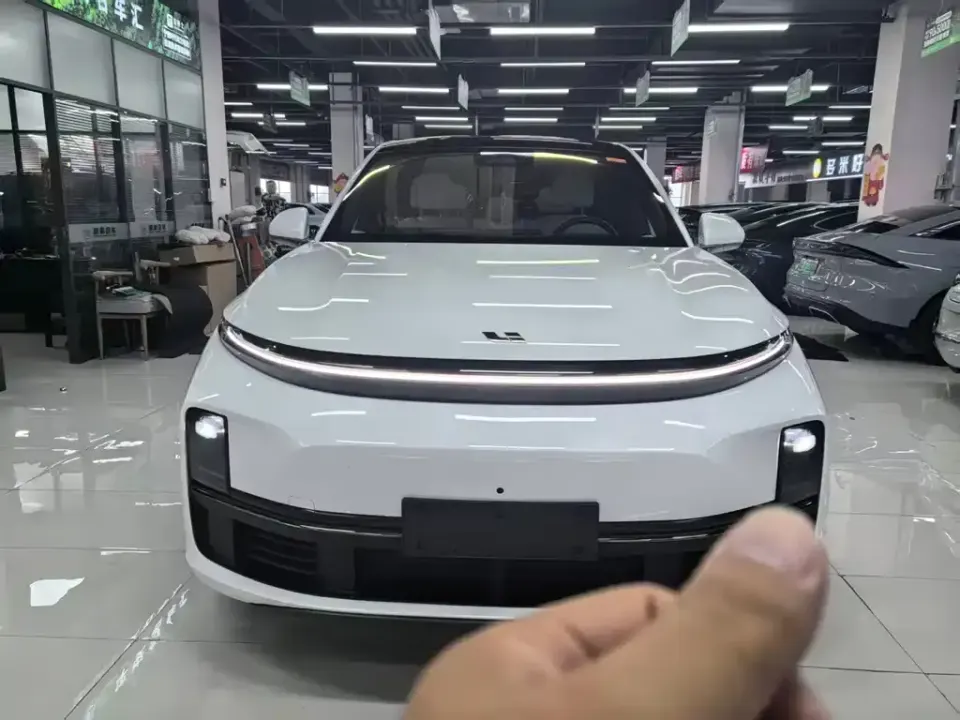 Li Li L7