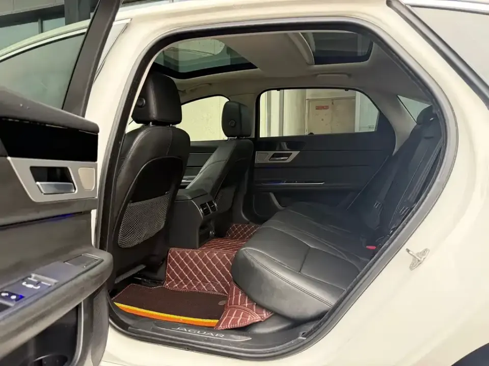 Jaguar XFL