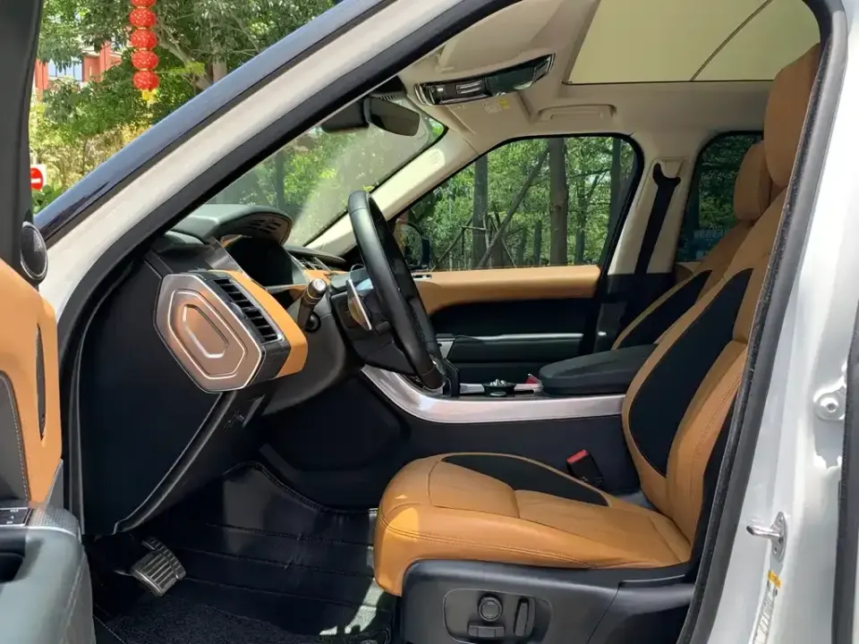 Land Rover Sport