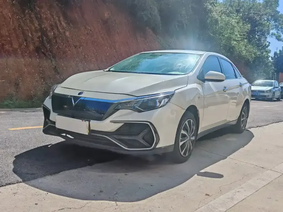 Venucia D60 EV