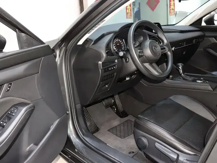 Mazda 3 Axela