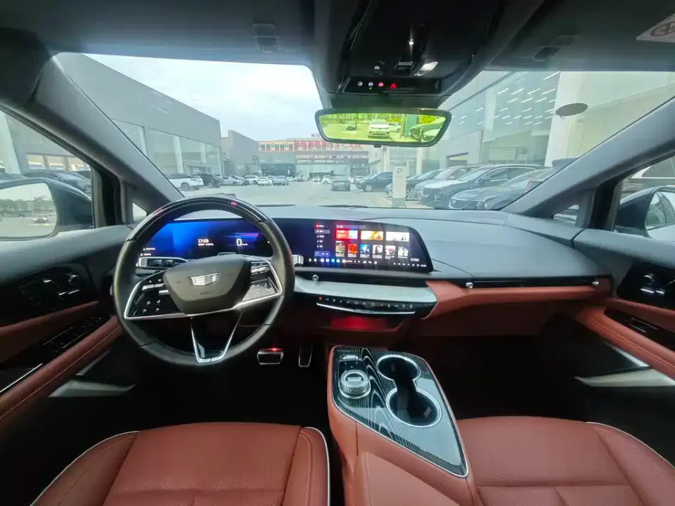 Cadillac IQ