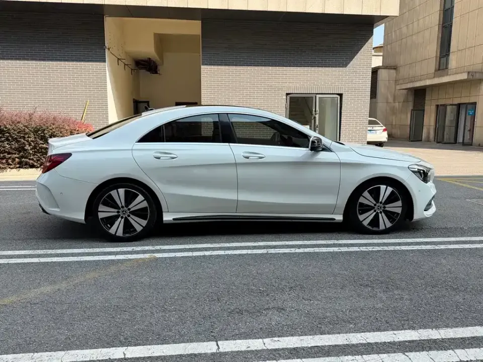 Mercedes-Benz CLA (Import)