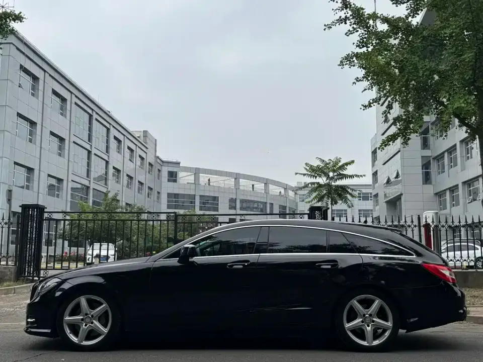 Mercedes-Benz CLS