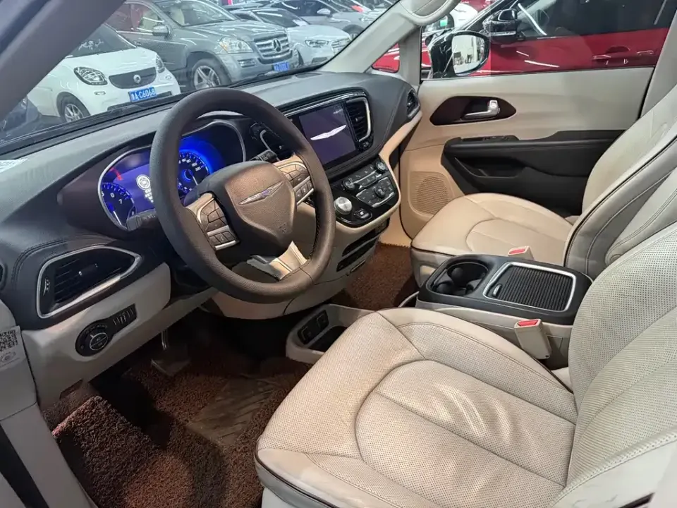 Chrysler Grand Voyager (Import)