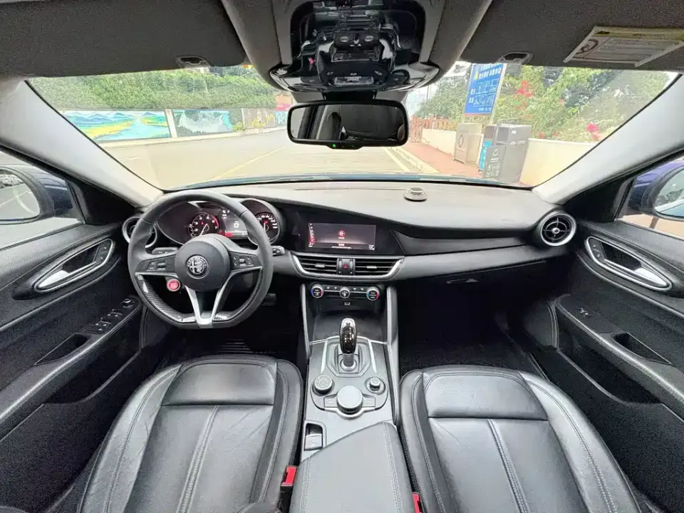 Alfa Romeo Giulia