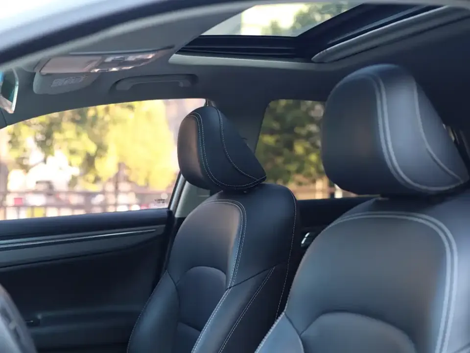 Geely Emgrand GL