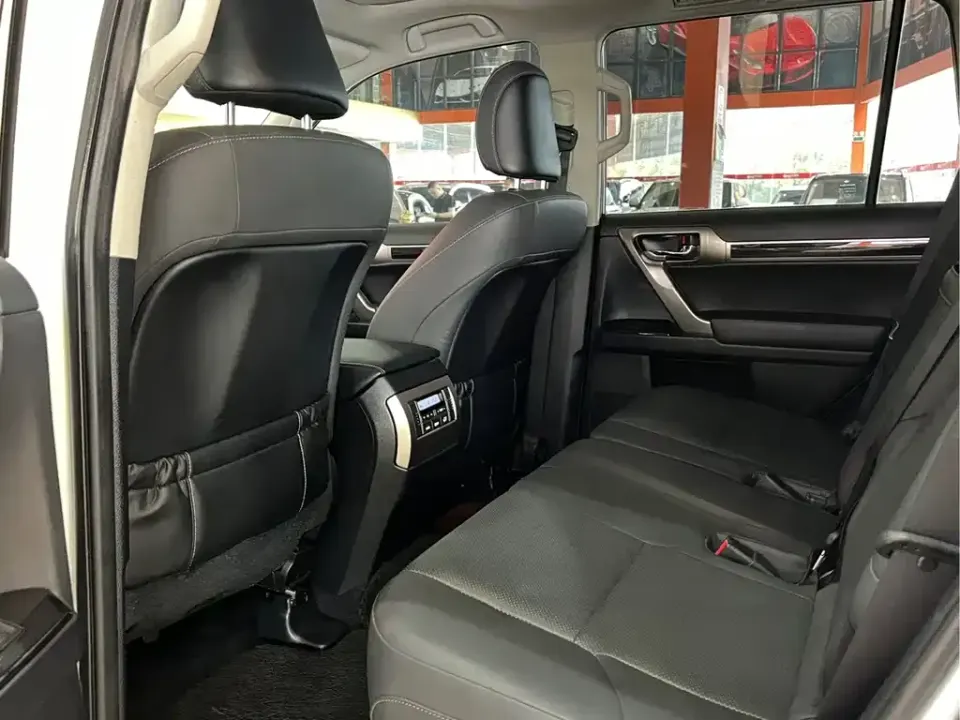 Lexus GX