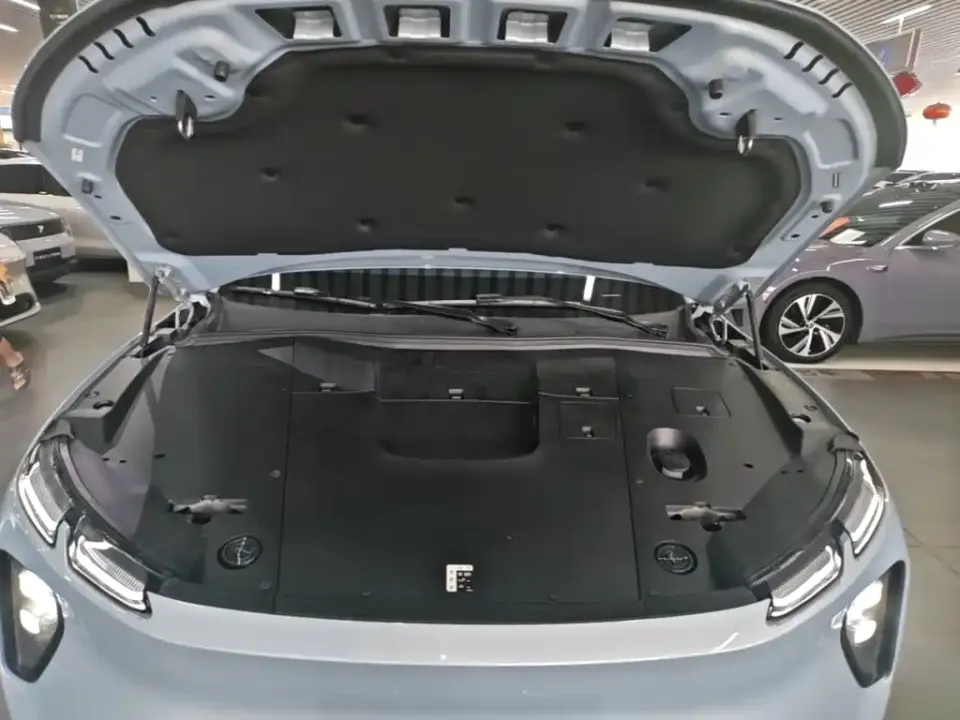 Nio EC6