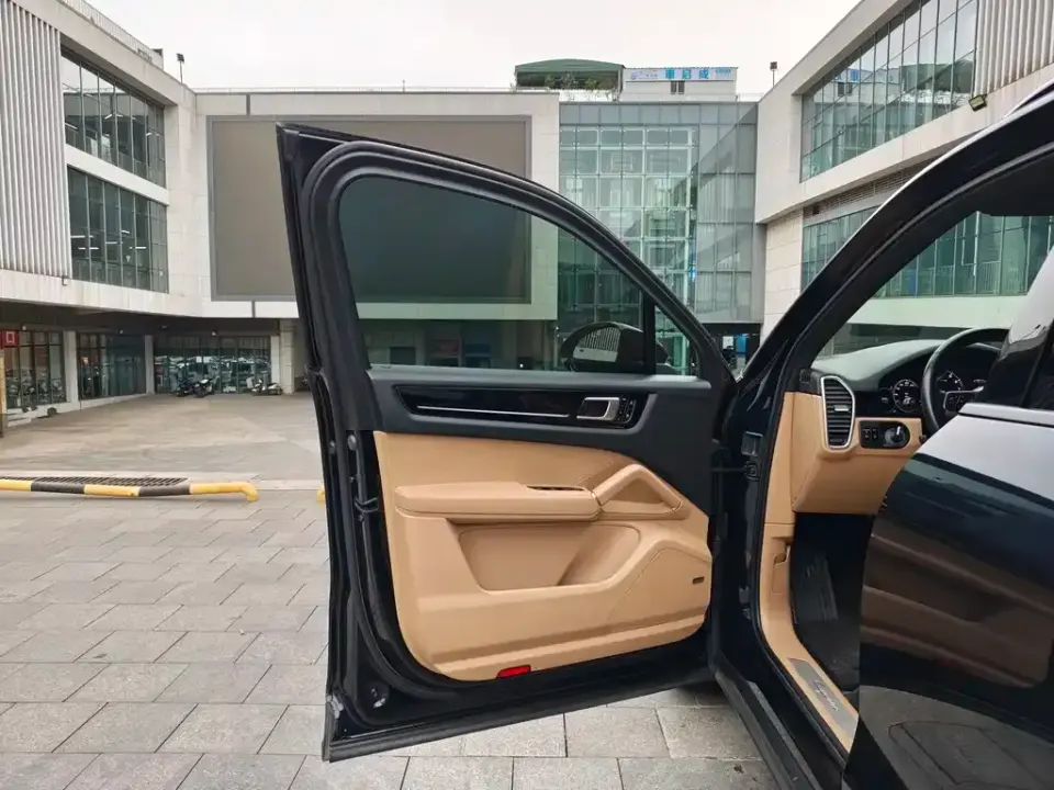 Porsche Cayenne Hybrid