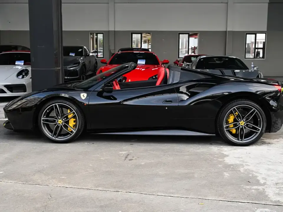 Ferrari 488