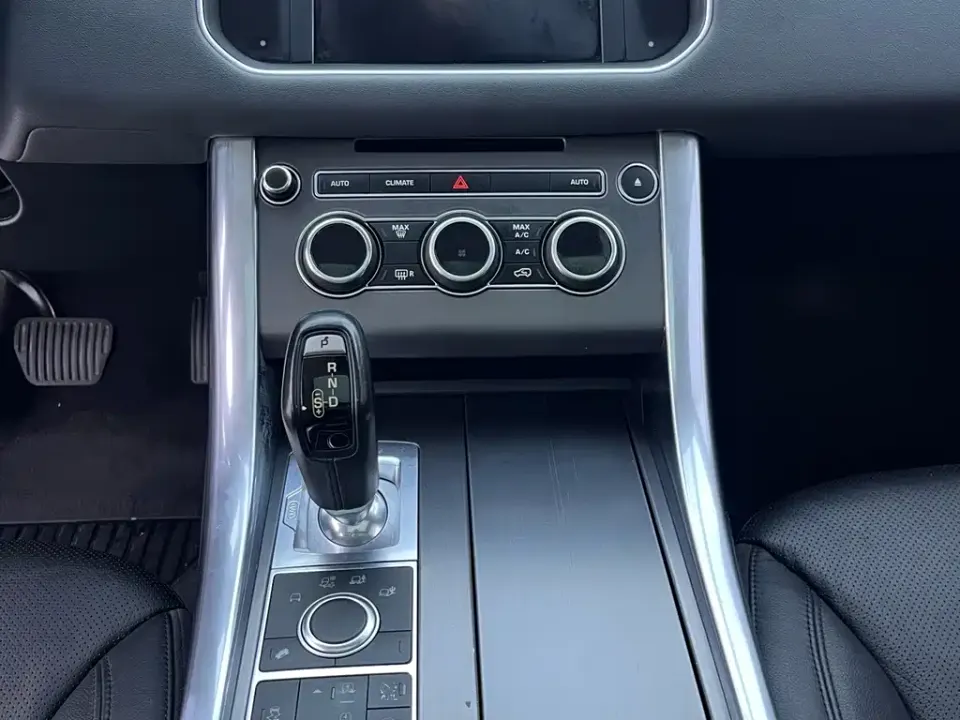 Land Rover Sport