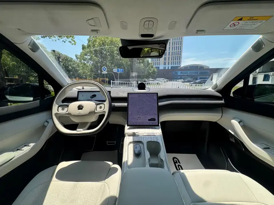 Nio ES7