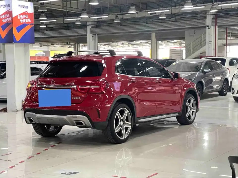 Mercedes-Benz GLA