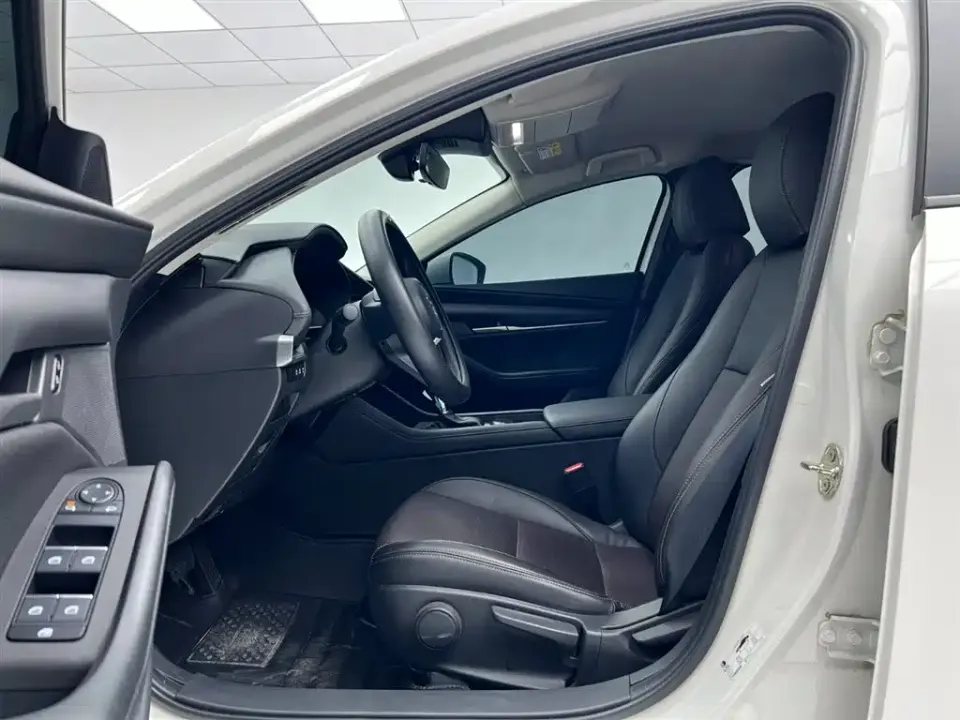 Mazda 3 Axela
