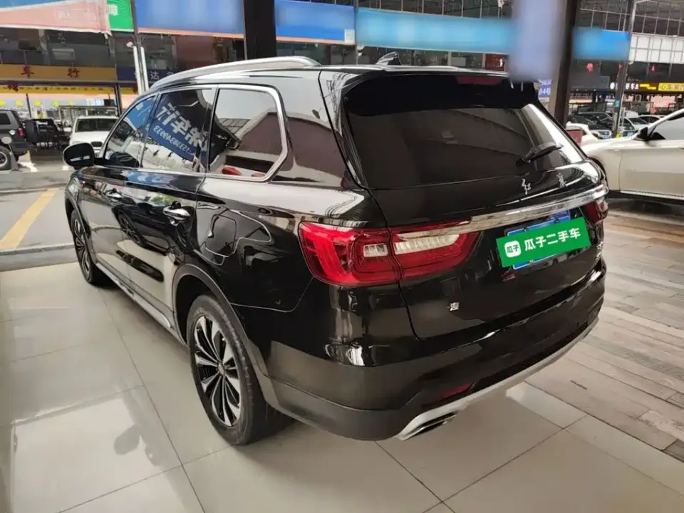 Hongqi Hongqi HS7