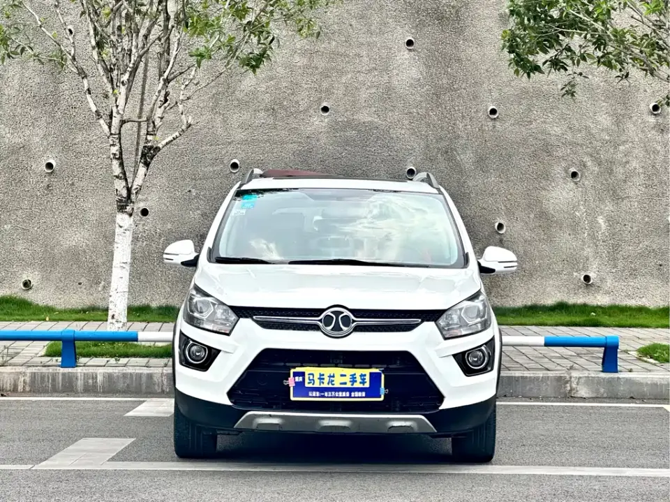 BAIC Senova X25
