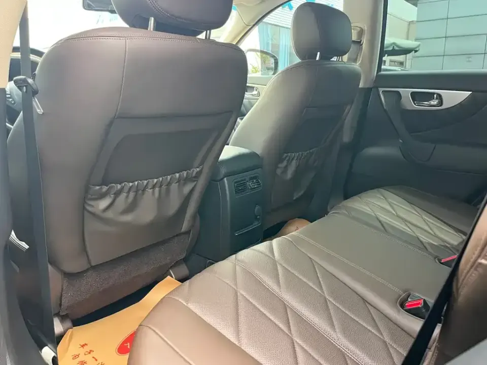 Infiniti FX
