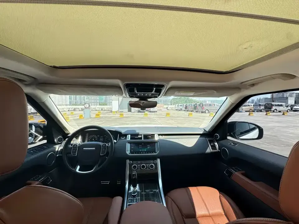 Land Rover Sport