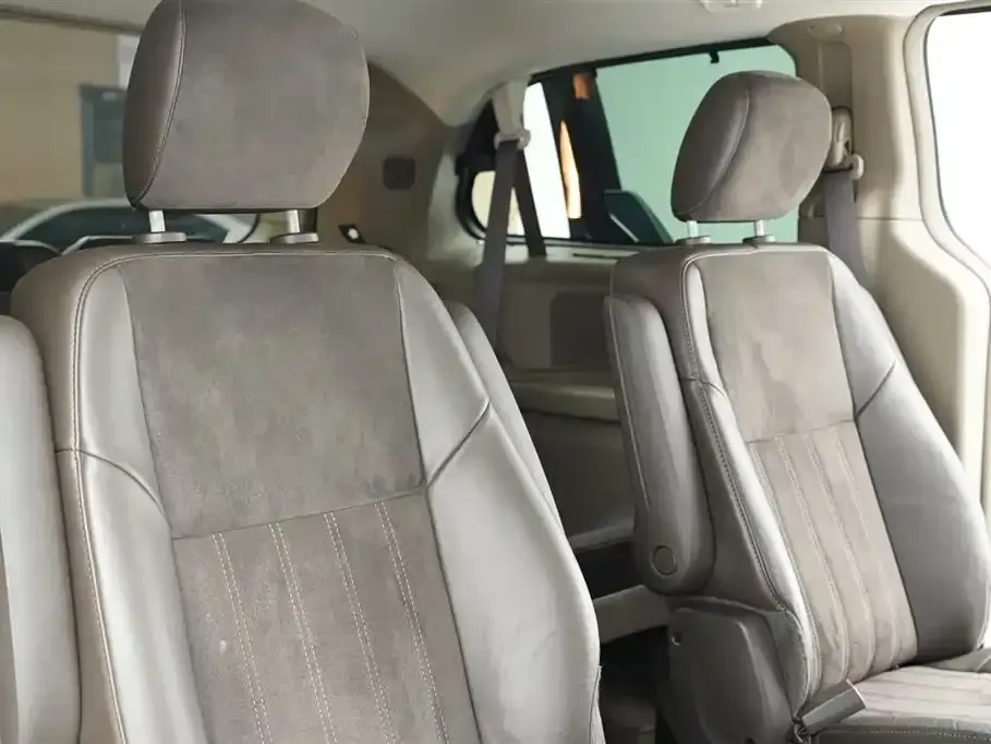 Chrysler Grand Voyager (Import)