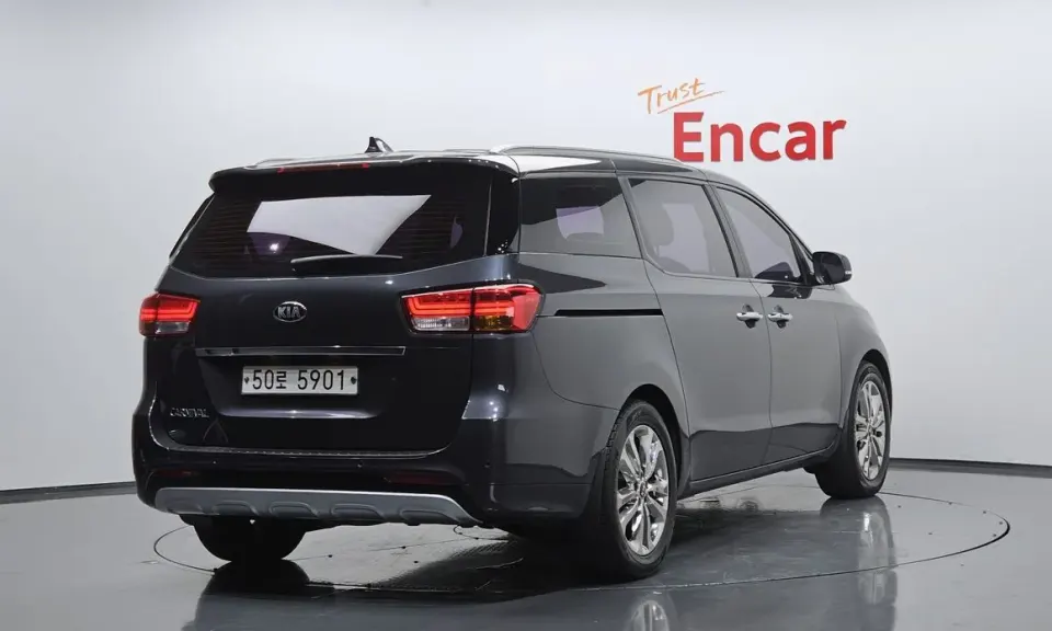 Kia Canival
