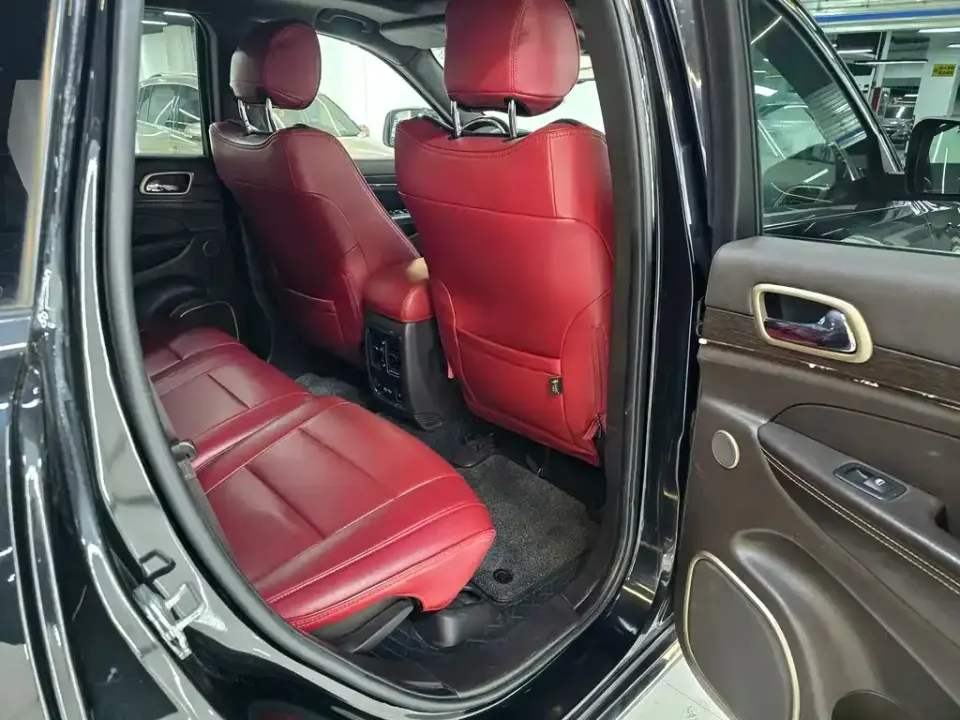 Jeep Grand Cherokee (Import)