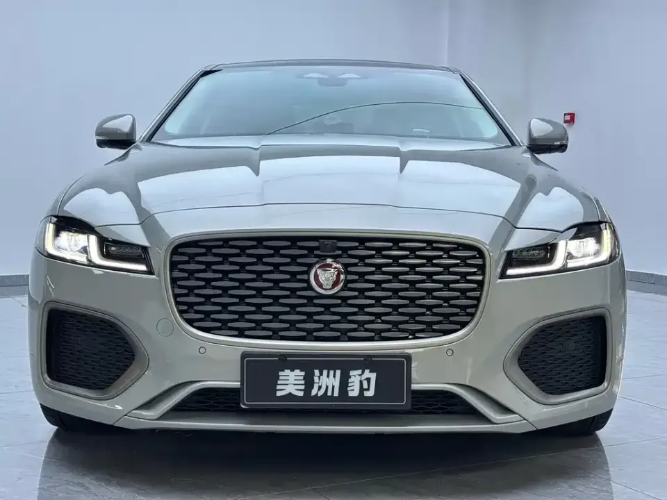 Jaguar XFL