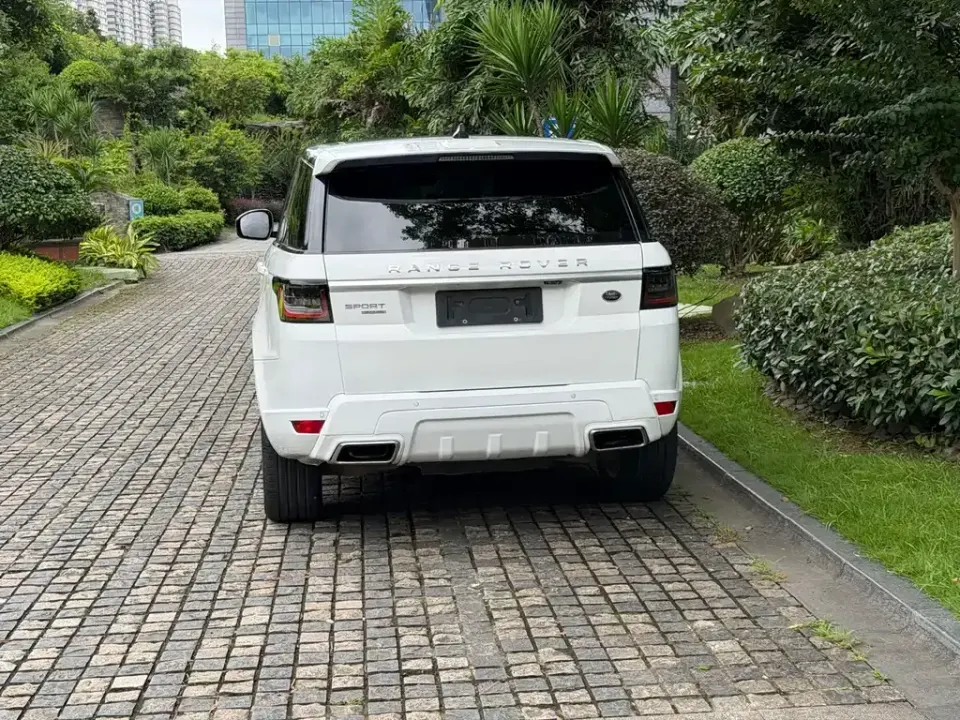 Land Rover Sport
