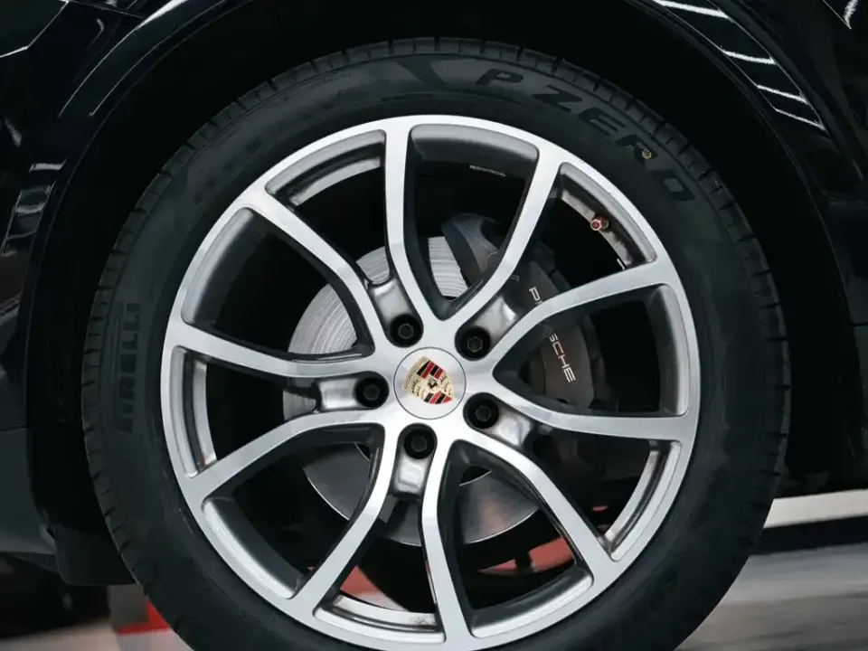 Porsche Cayenne Hybrid