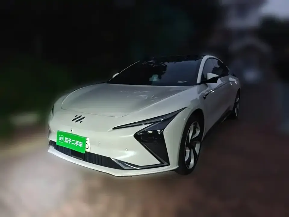 IM Motors IM L7