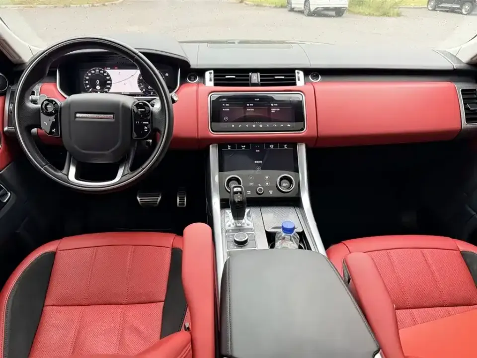 Land Rover Sport