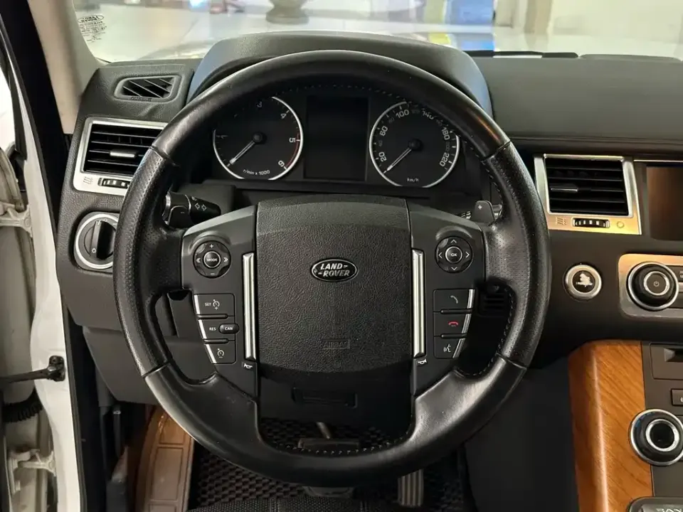 Land Rover Sport