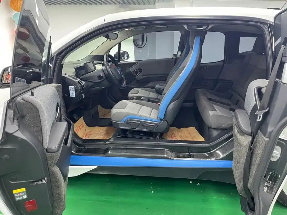 BMW i3 (Import)