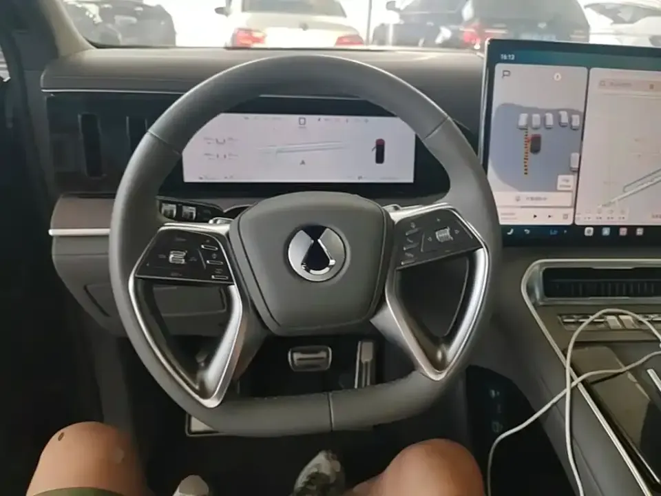 Denza Denza N9