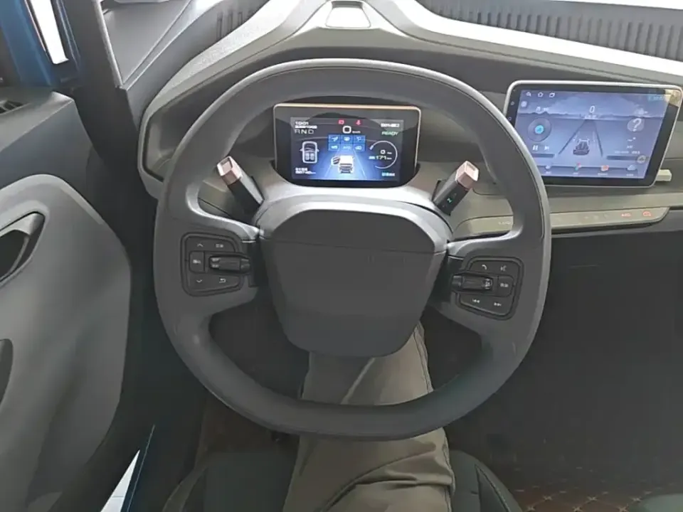 Baojun E200