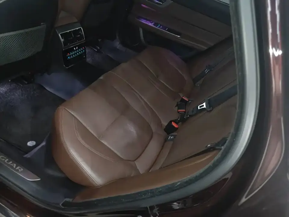 Jaguar XFL