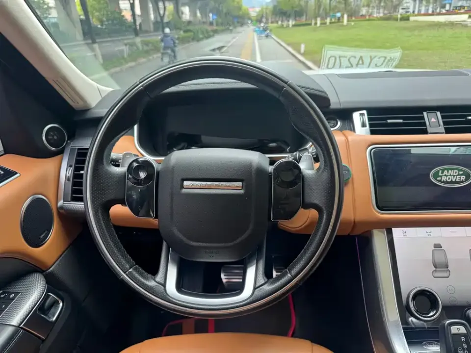 Land Rover Sport