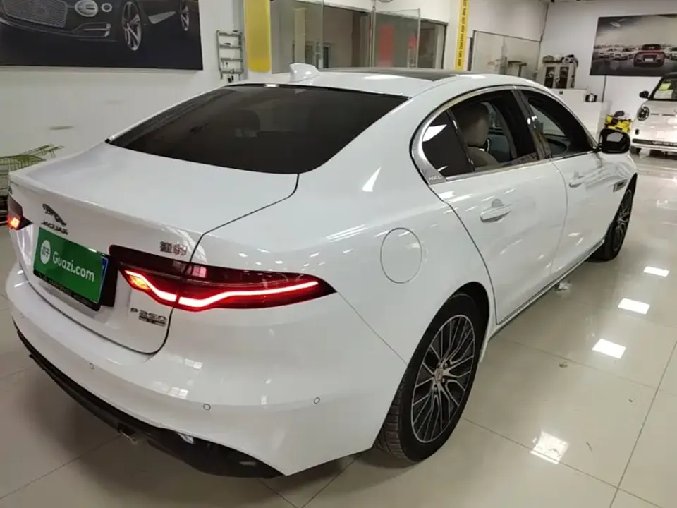 Jaguar XEL