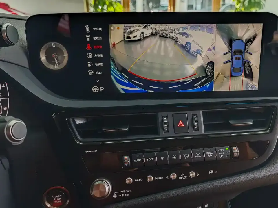 Lexus ES