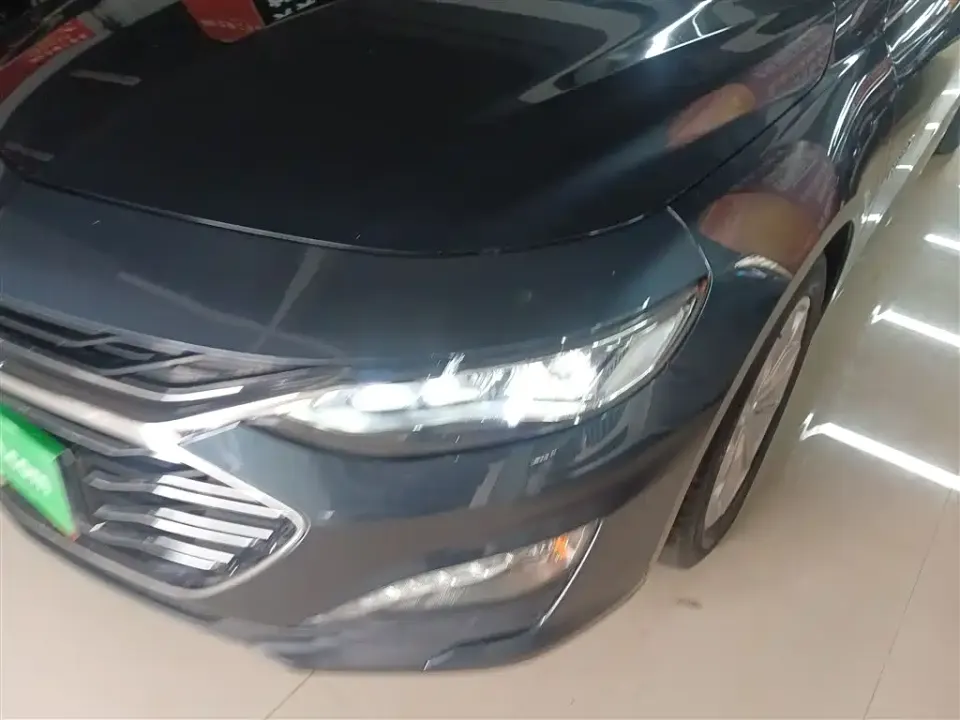 Chevrolet Malibu XL