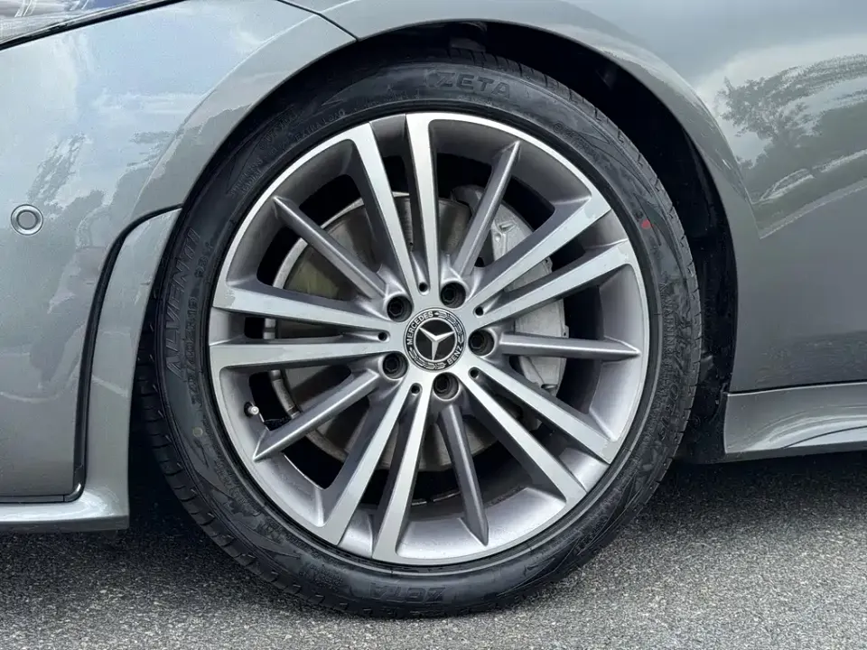 Mercedes-Benz CLS