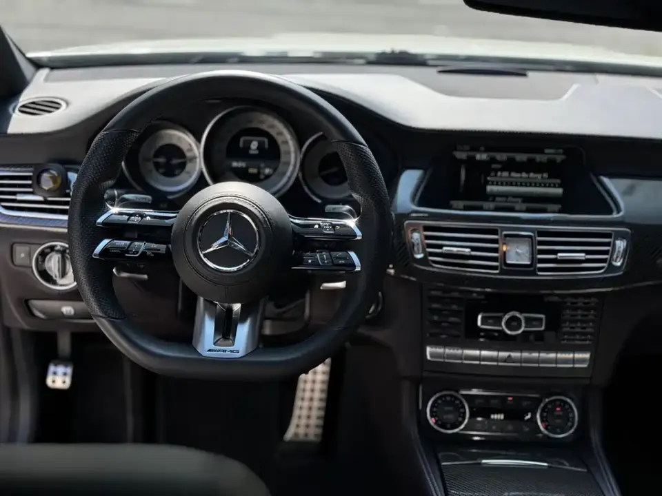 Mercedes-Benz CLS