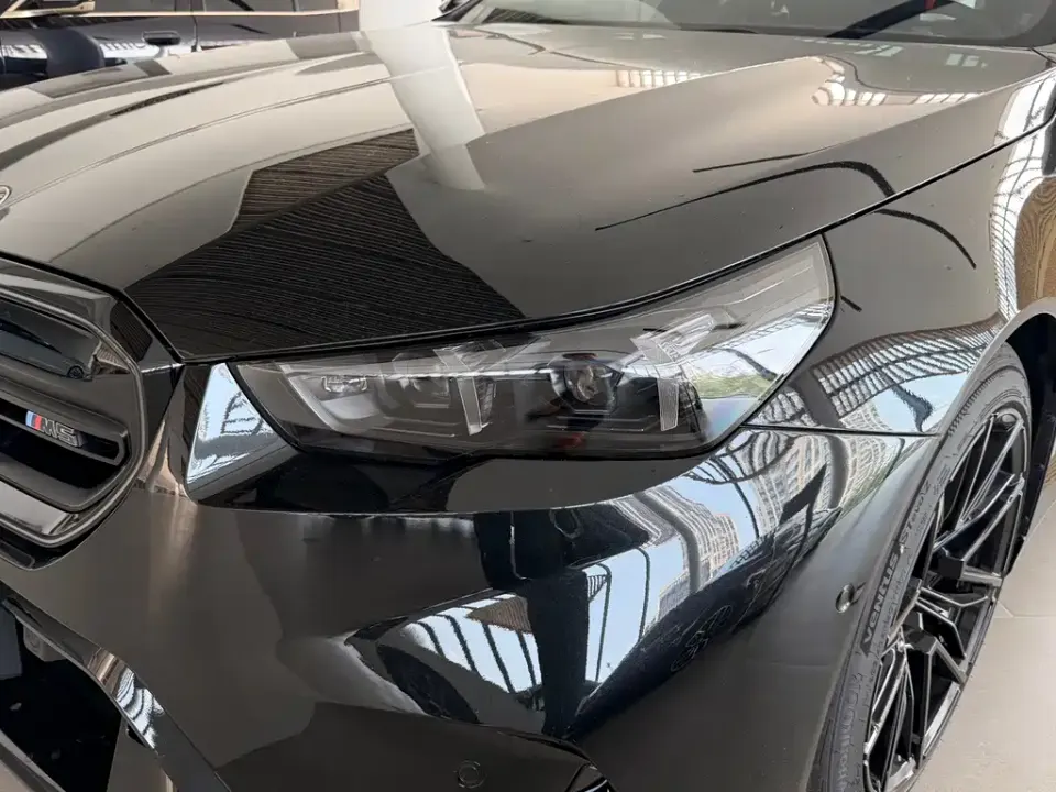 BMW M5 New Energy