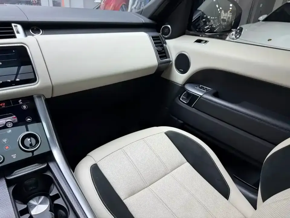 Land Rover Sport